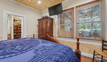963 Schwan Ct, Biloxi, MS 39530