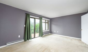 21 Pine Ct 21, Cromwell, CT 06416