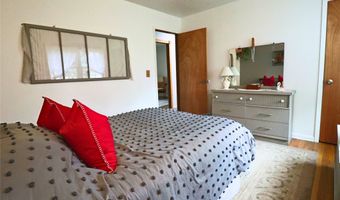 506 12th Ave NW, Altoona, IA 50009