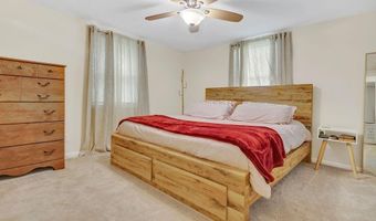 1744 Parkview Dr, Bedford, IN 47421