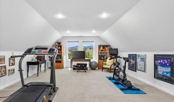 39 E Valley View Rd, Ashland, OR 97520