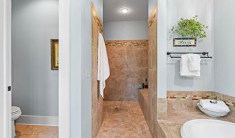 2190 140th St, Ames, IA 50014