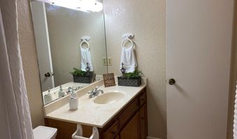 1201 D NE Redwood, Andrews, TX 79714