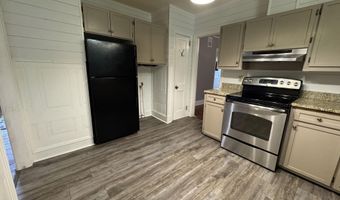 110 Harris St, Bishopville, SC 29010