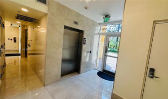 3340 NE 190th St 403, Aventura, FL 33180