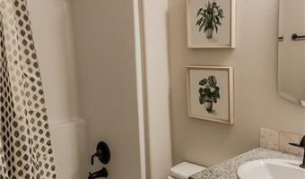 610 SW 5th St, Bentonville, AR 72712