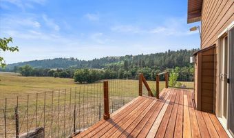 30 Alum Creek Rd, Aladdin, WY 82710