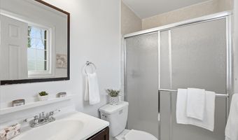 7821 CAYUGA Ave, Bethesda, MD 20817