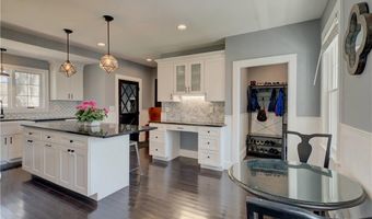 499 Seven Mile Rd, Cranston, RI 02831