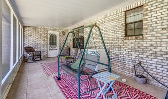 1401 Greenwood Rd, Baker, FL 32531