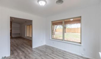 2138 Brook Hollow Dr, Abilene, TX 79605