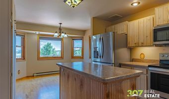 28 Grande View Dr, Cody, WY 82414