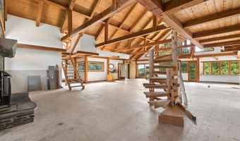 817 Gulf Rd, Barnard, VT 05031
