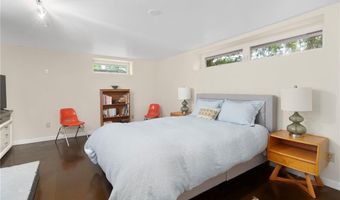 10 Guzeika Rd, North Kingstown, RI 02852