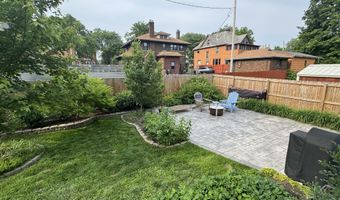 305 PERRY St, Albion, MI 49224