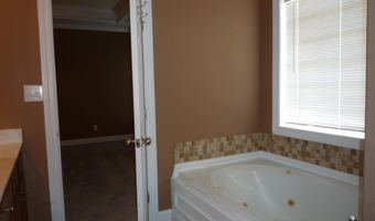 16656 Bellewood Dr, Athens, AL 35613