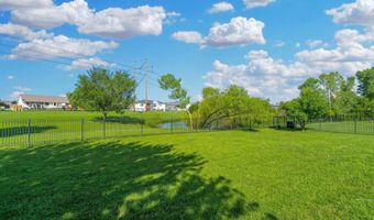1421 N Lakeside Dr, Andover, KS 67002