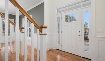 74 Cardinal Rd, Cranston, RI 02921