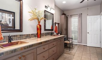 378 LAKEVIEW Cir, Alpine, AL 35014