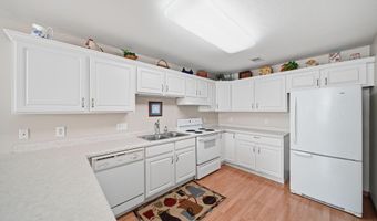 2503 Lakewood Dr, Adrian, MI 49221