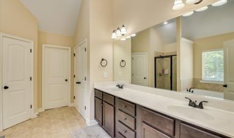 137 Buckhar Ln, Aiken, SC 29803