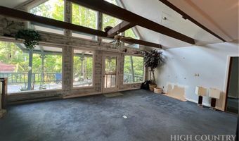 187 Little Creekside, Banner Elk, NC 28604