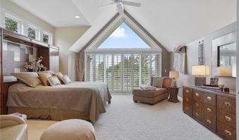 255 Bonnie Ln, Aurora, OH 44202