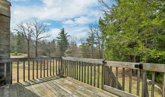 17 Croto Ln, Albany, NH 03818