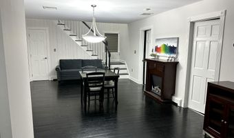 19 Center St, Barnegat, NJ 08005