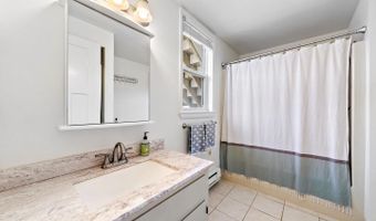 130 Chatsworth Ave 1, Beach Haven, NJ 08008