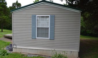 305 N Eighth St, Albion, IL 62806