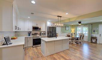 120 Swain Ave, Boiling Springs, SC 29316