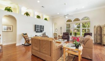 594 N Country Club Dr, Atlantis, FL 33462