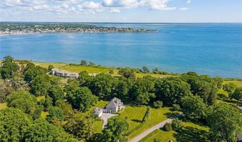 9 Ocean Lawn Ln, Newport, RI 02840
