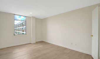 4600 DUKE St 1501, Alexandria, VA 22304