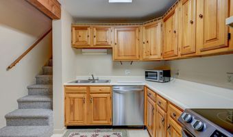 14 E Seasons At Attitash Rd E, Bartlett, NH 03812
