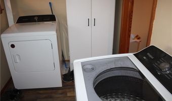 1210 E South St, Arma, KS 66712