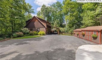 5801 Hickory Nut Gap Rd, Banner Elk, NC 28604