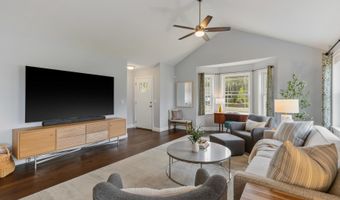 10 Wilson Way, Brentwood, NH 03833