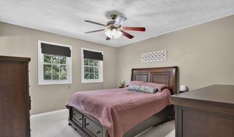 1140 Hillview Dr, Abingdon, VA 24210