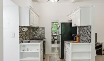 4335 AMERICANA Dr 203, Annandale, VA 22003