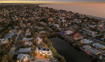 313 HAMMOCK Cir, Anna Maria, FL 34216