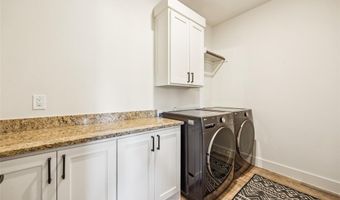 1308 Green Ridge Rd, Weatherford, TX 76085