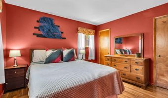 26 Allen Dr, Allentown, NJ 08501