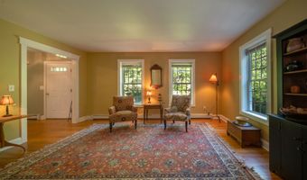140 Ironworks Rd, Clinton, CT 06413