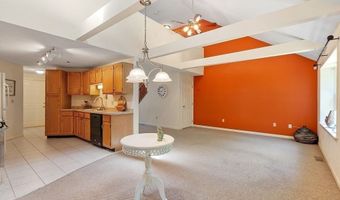 35 Chandler Dr 35, Atkinson, NH 03811