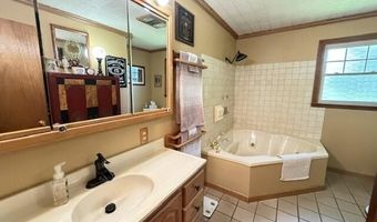 1 Woodmont Dr, Belmont, MS 38827
