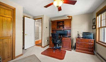 79 Apple Blossom Rd, Barre, VT 05641