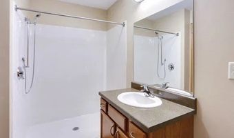 3020 Deer Lakes Dr, Amherst, NY 14228