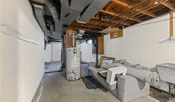 1119 Glenwood Dr, Alliance, OH 44601